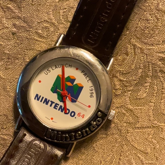 Nintendo 64 1996 Launch watch - Picture 2 of 5